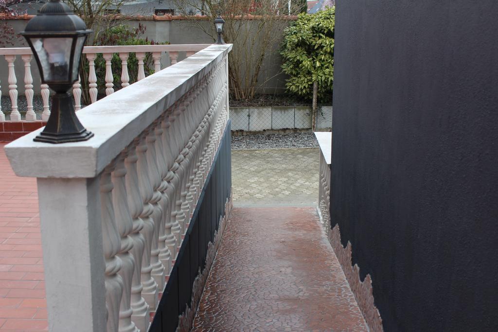 Gaestehaus Mama Rust Ngoại thất bức ảnh